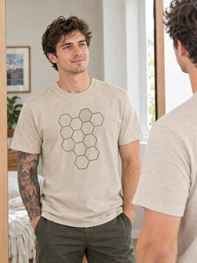 Spring Men's Clothing Gift, Honey Bee Beehive Unisex T-Shirt, Geometric T-shirt